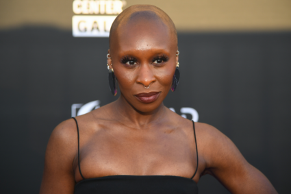 Cynthia Erivo firma con Universal